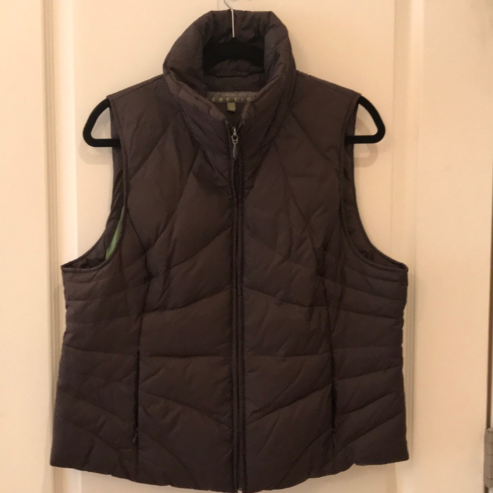 Kenneth Cole Vest